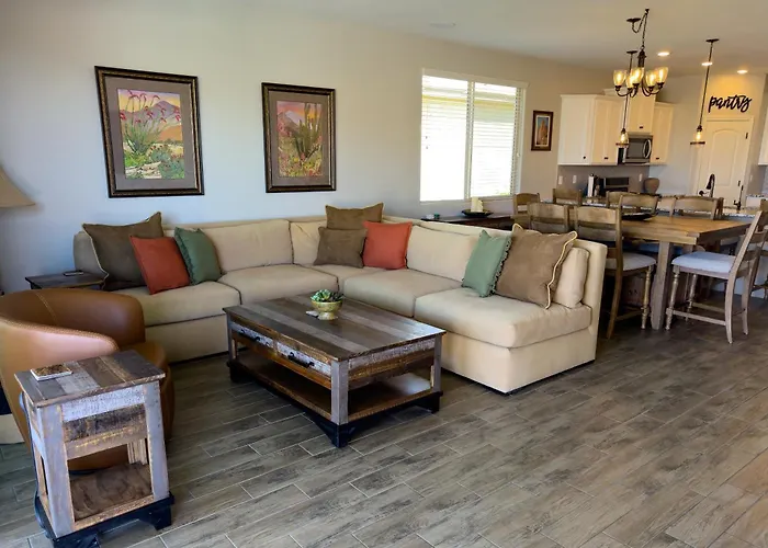 Estrella Skies Holiday home Goodyear